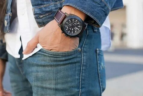 В повседневной жизни носите часы на той руке, где вам удобно.