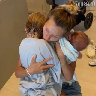 Родила двух сыновей