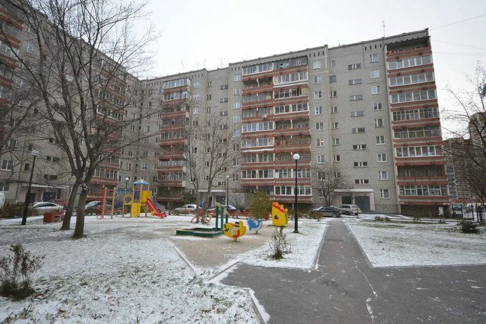 Краснолесья 14 екатеринбург. Екатеринбург улица краснолесья 143. краснолесья 143. краснолесья 141 екатеринбург. краснолесья 142.