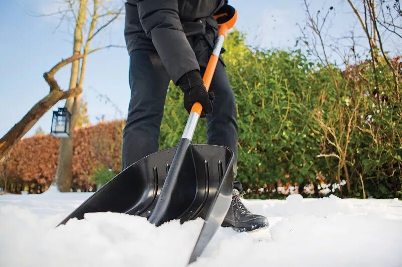 Зим инструмент. Fiskars 141001. зимняя лопата фискарс. лопата метал д/уборки снега fiskars 23585.