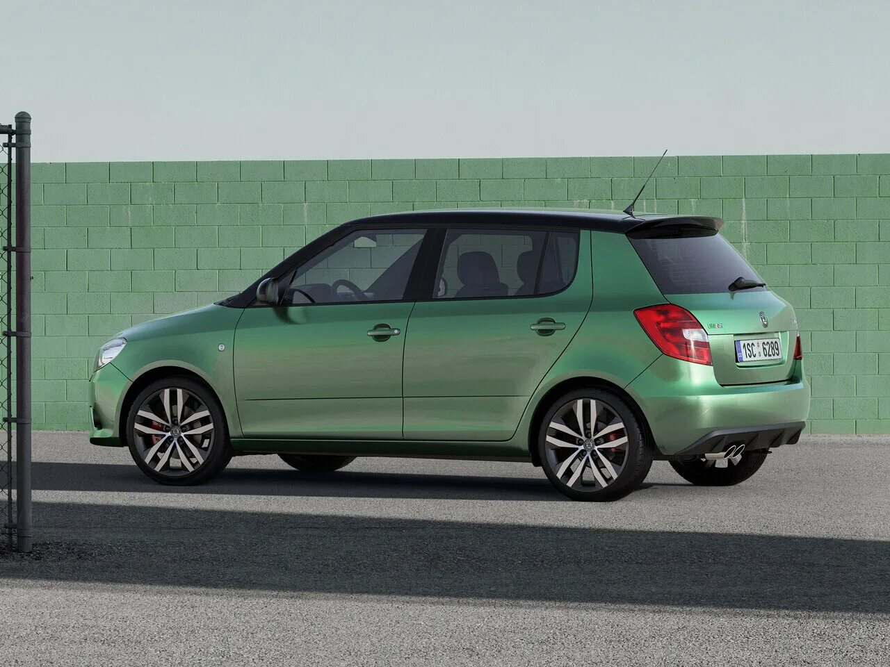 Шкода фабия 2. Skoda fabia rs 2010. Skoda fabia. 6. Фабия 2 оригинальная.