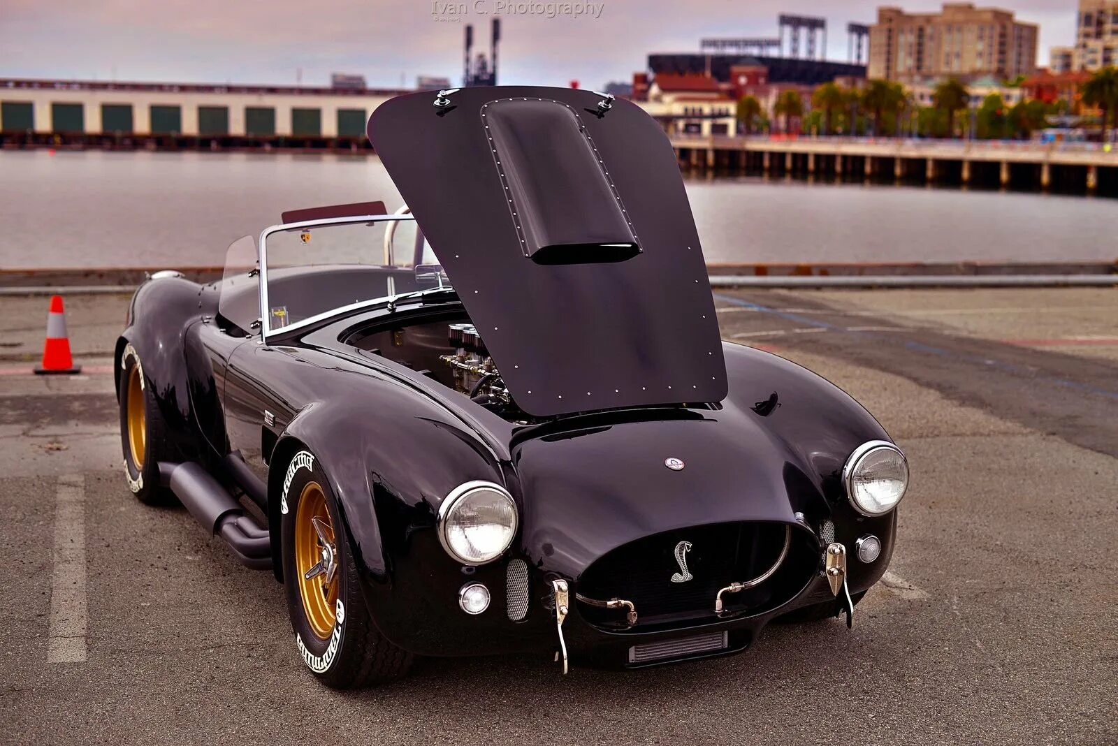 Shelby ac cobra. Шелби Кобра. Шёл и Кобра. Машина AC Cobra. AC Cobra (автомобиль Shelby AC Cobra).