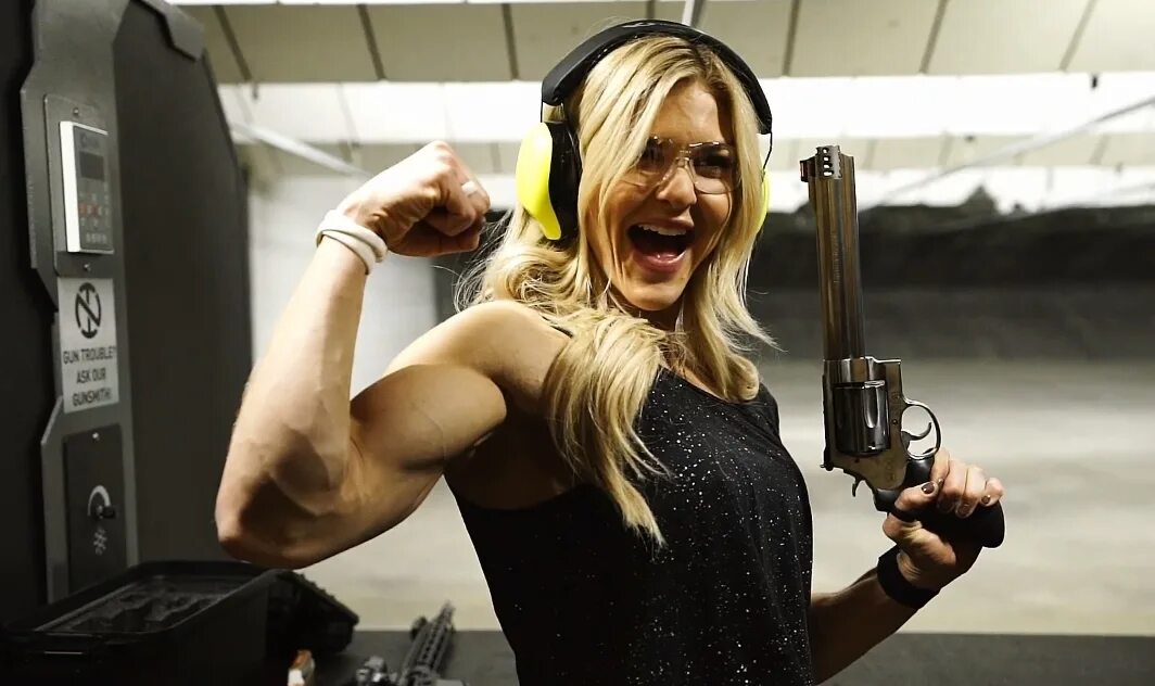 Брук бритт. Видео в брук хевене. Коды в роблокс в брукхейвен для мальчиков. Брук эверс. Роблокс игра брукхейвен.