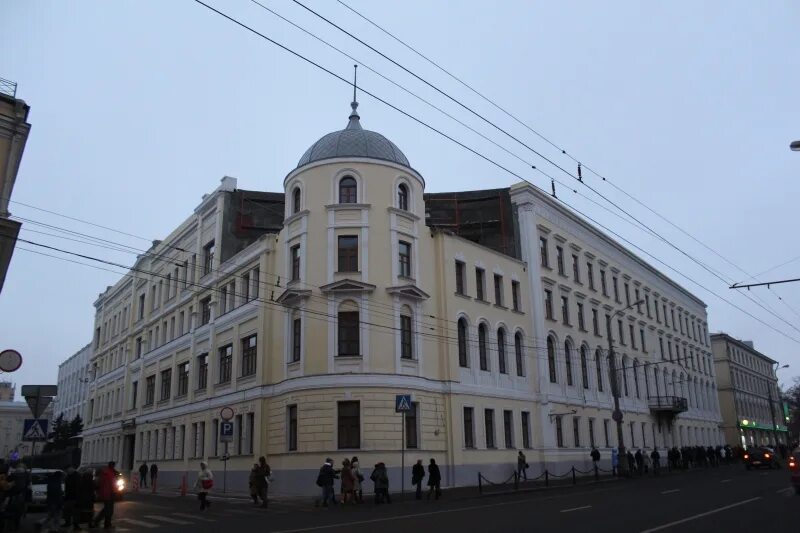Ул воздвиженка 5 25с1. Воздвиженка 9с2. москва ул воздвиженка 9. здание кремлёвской поликлиники на воздвиженке. ул. воздвиженка, д. 14.