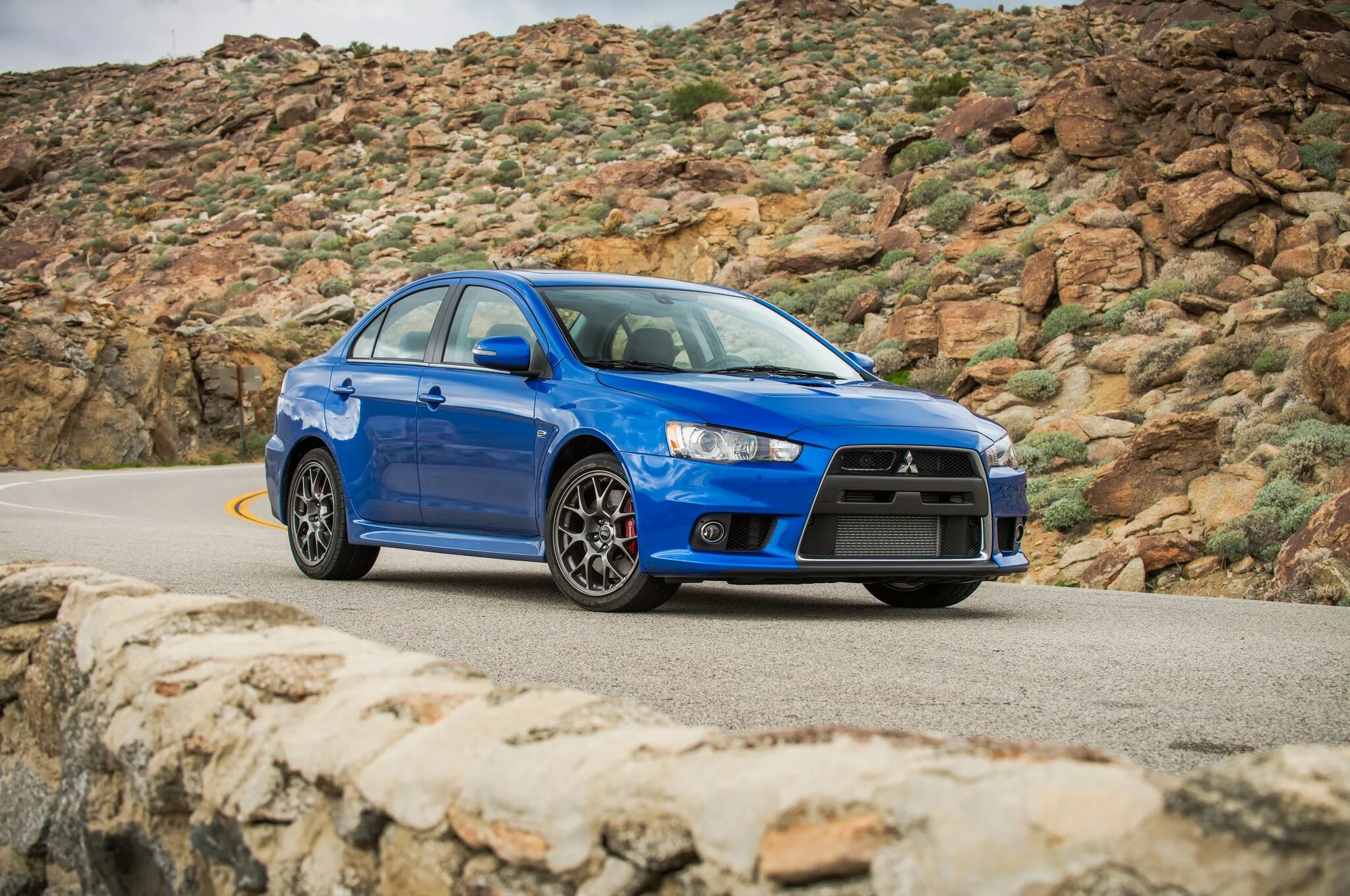 Lancer 10 поколения. Mitsubishi Lancer Evolution 10. Митсубиси Лансер Эволюшн 2015. Mitsubishi Lancer Evolution x 2015. Мицубиси Лансер 10 Эволюшн 2015.