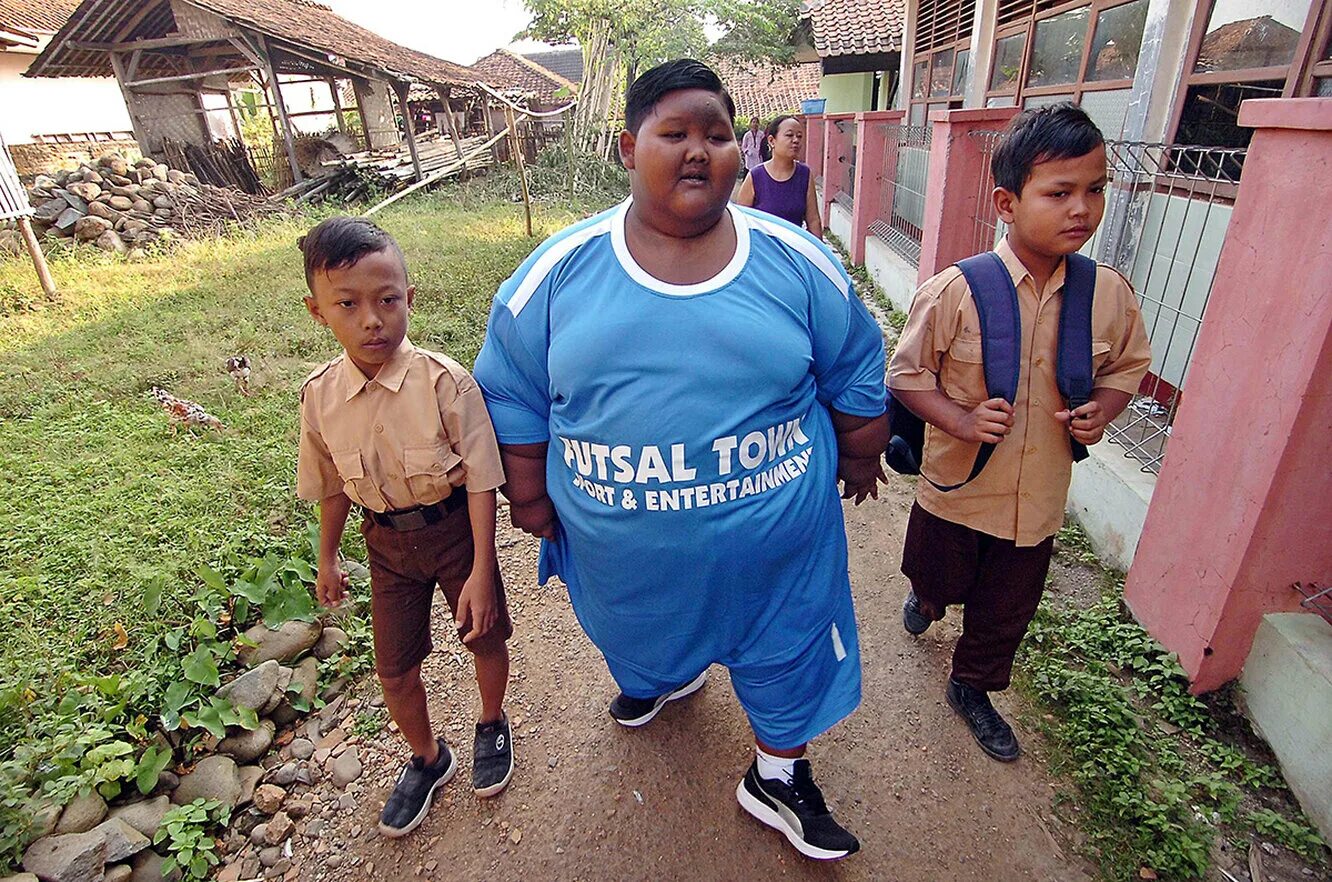 Про толстых детей. Самый толстый мальчик в мире Арья. Ария Пермана самый толстый мальчик.