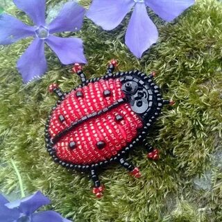 Коровка из бисера