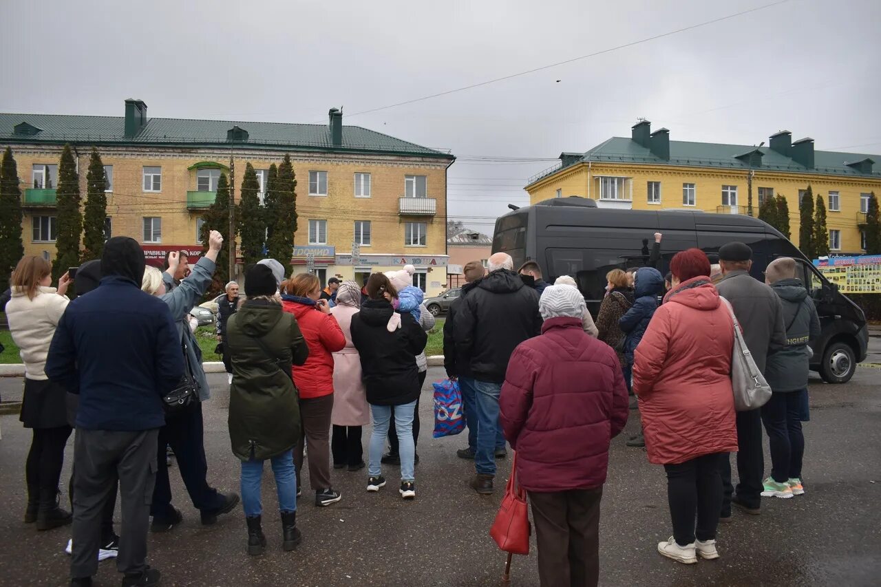 Погода мценск на 3. Мобилизация в Мценске. Город Мценск провожают мобилизированных. Гантюрево Мценский район.