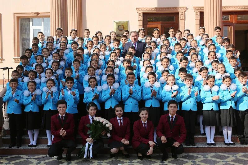 Город ленинабад панчшанбе. Клубы в худжанде. Ант худжанд. Худжанд достопримечательности. Город худжанд панчшанбе.