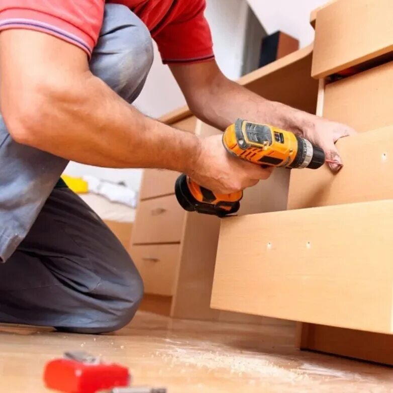 Спецодежда слесаря мср. Рабочие на стройке. Электрика. Инженер. Работник завода.