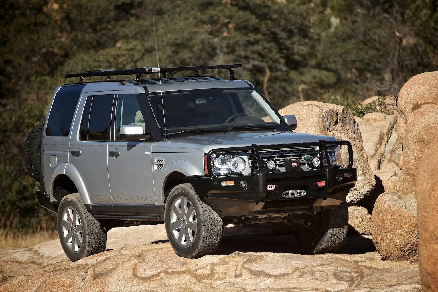 Установить дискавери. Ленд Ровер Дискавери 4. Ленд Ровер Дискавери 4 Expedition. Land Rover Discovery 3 Expedition. Land Rover lr3/Discovery 3.