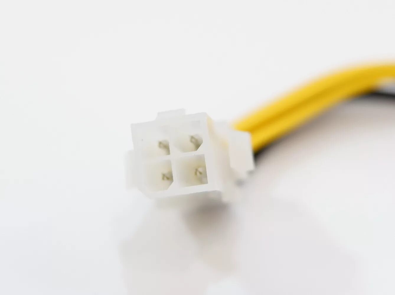 Переходник 4 8 8. Разъем 4 pin molex питания процессора. Переходник atx 4 pin на molex. Atx 12v 2x4 переходник. Euroauto разъем кнопки kia.