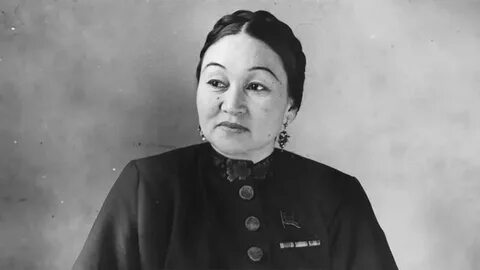 Көк түсті жалаңаш аққұбалар