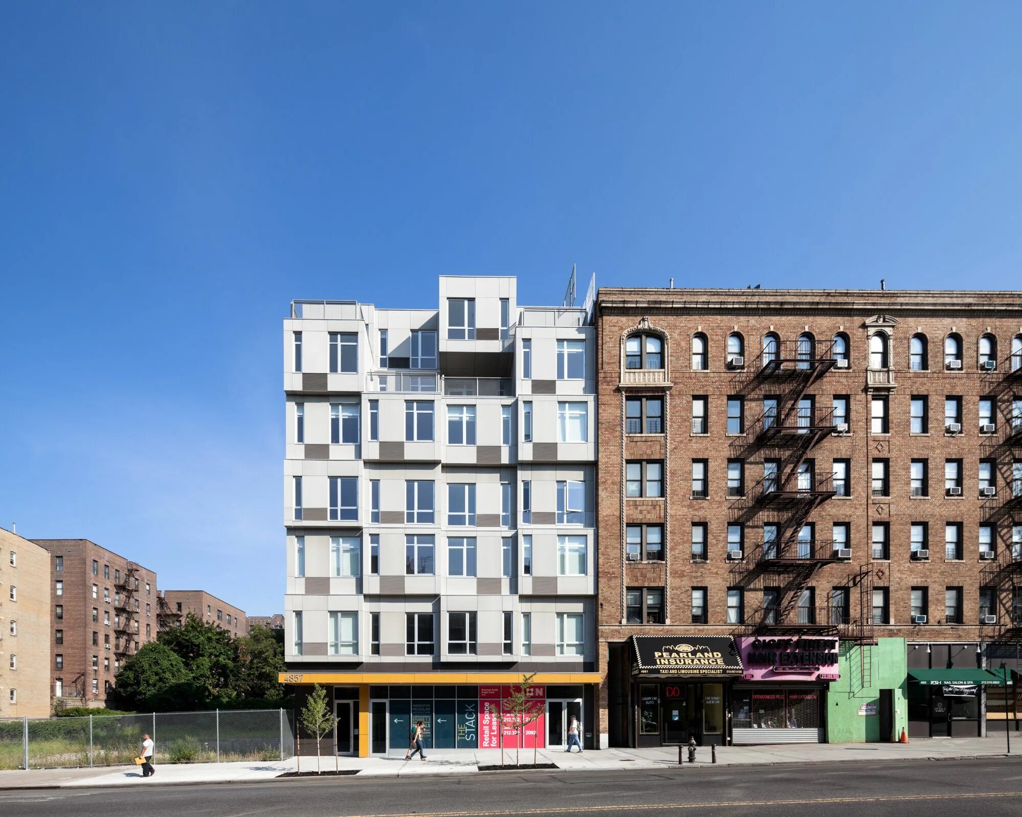 Apt building. Жилая архитектура. здание средней этажности. американская жилая архитектура. apartment buildings.