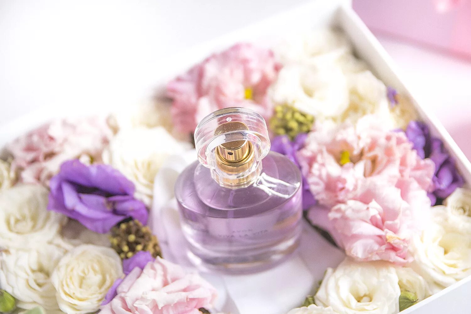 Очень нежные ароматы. Parfum Avon Fon. Духи и цветы. Аромат весны.