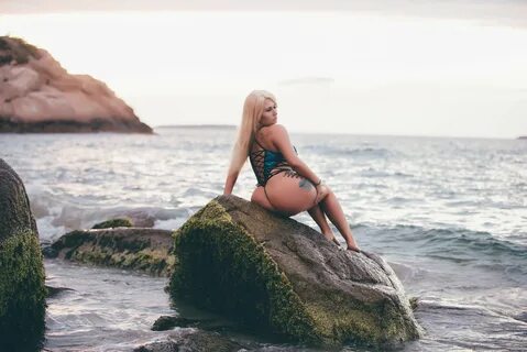 Wallpaper : women, model, blonde, sea, rock, shore, sand, ass, sitting, pho...