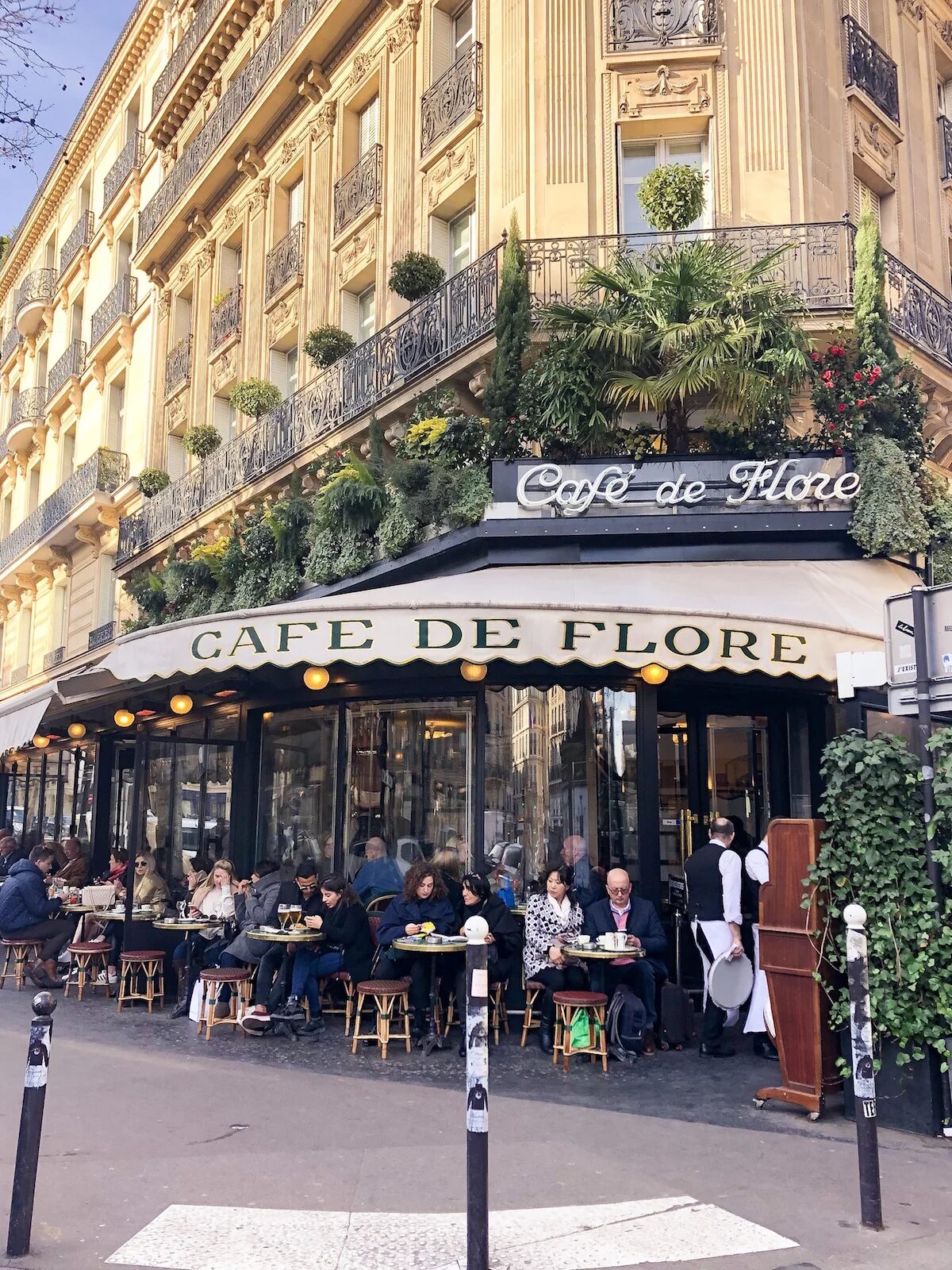 Кафе де Флор Париж. Кафе de fleur Париж. Кафе де Флор кафе в Париже. Кафе де ля Флер во Франции. Кафе де париж