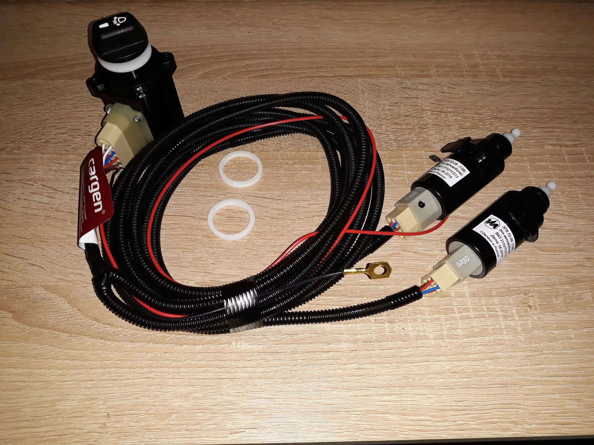 Электронный корректор фар. Электронный корректор фар. Электрокорректор фар на ниву 21214. Электронный корректор фар. Электронный корректор фар.