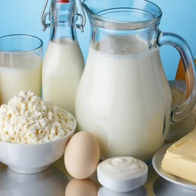 Молочная продукция. Молочные изделия. Молоко творог. Натуральные молочные продукты.