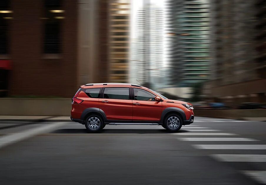 Сузуки xl7 2022. Hyundai 7 местный минивэн. Сузуки минивэн 7 мест. Suzuki ertiga 2022 салон. Сузуки 7 мест.