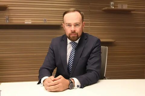 М групп генеральный директор