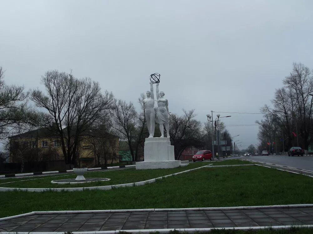 Объявление куровское. Куровское памятник на пролетарке. куровское пролетарка. куровское достопримечательности. памятник на пролетарке в г куровское.