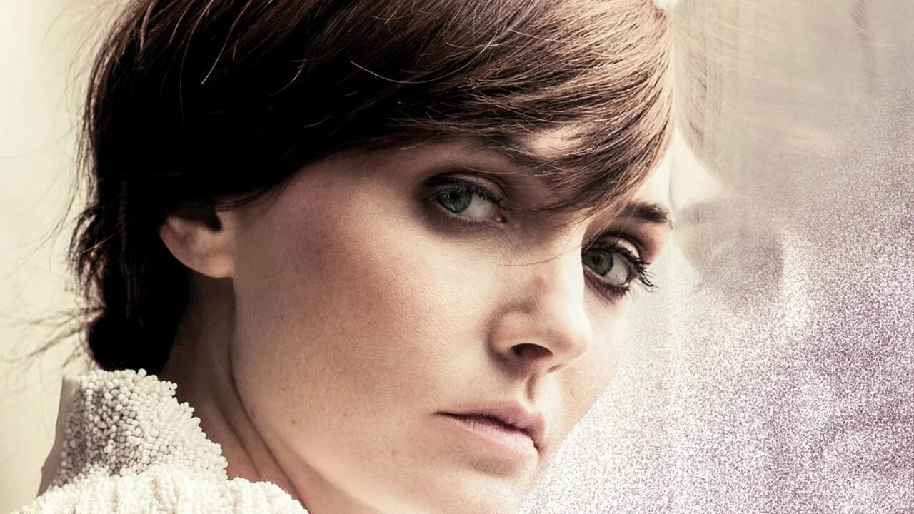 Sarah blasko. Sarah Blasko i Awake. Sarah Blasko as Day follows Night.