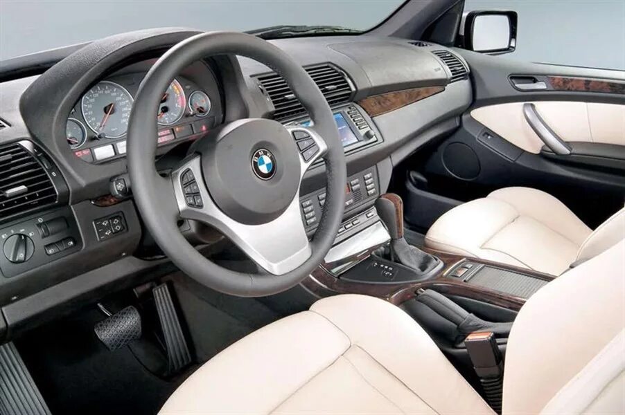 Bmw x5 3.0 бензин. BMW x3 e53 салон. BMW e53 4.8 салон. БМВ джип х5 салон. БМВ x5 e53 салон.