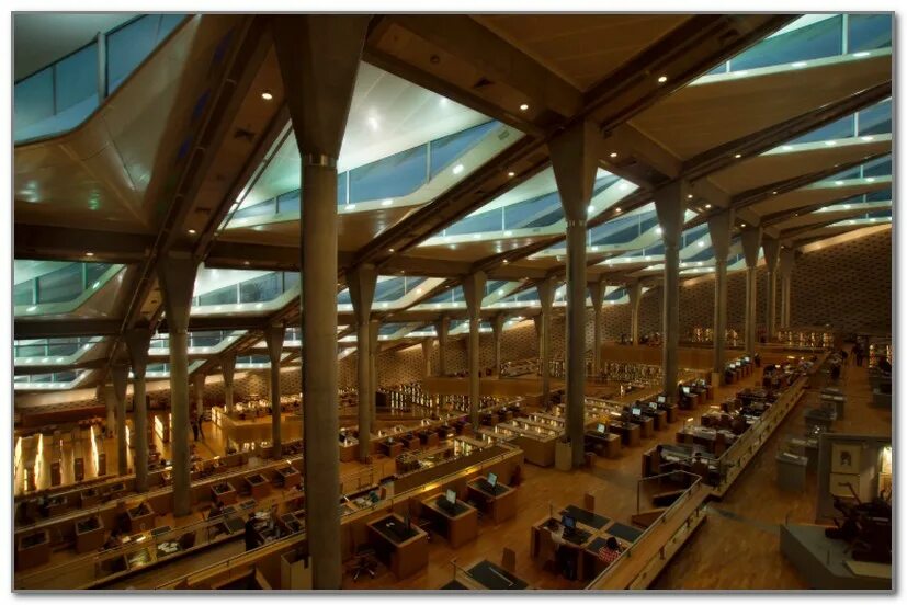 Александрийская библиотека находилась. Александрийская библиотека в Египте. Александрия Египет библиотека. Современная Александрийская библиотека в Египте.