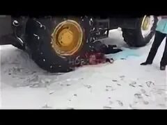Пальто на тракторе видео