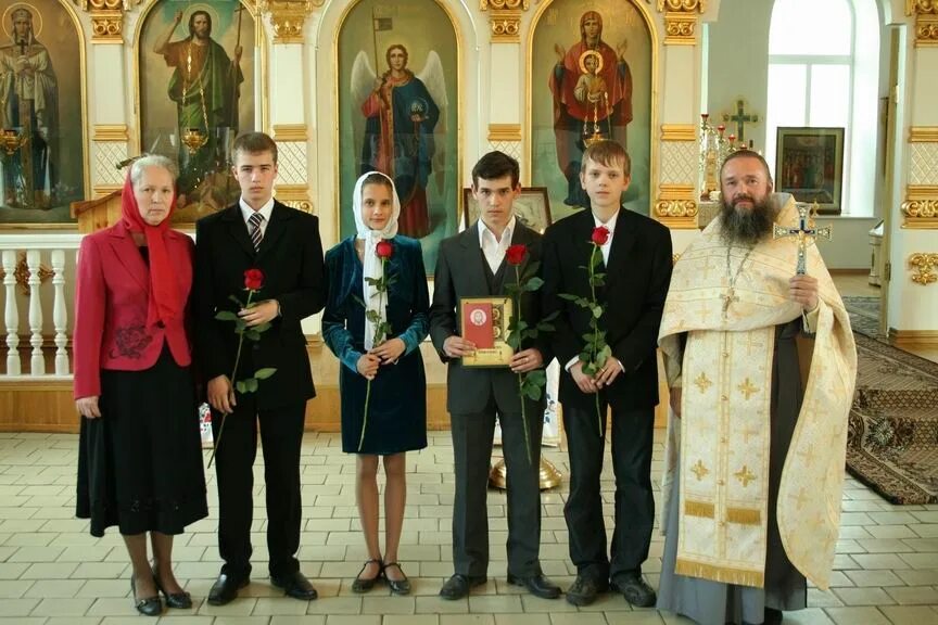 церковь вознесения господня в колпино. вознесенский собор расписание служб. расписание богослужений на август 2021. успенский собор владимир расписание богослужений. расписание служб в храме.