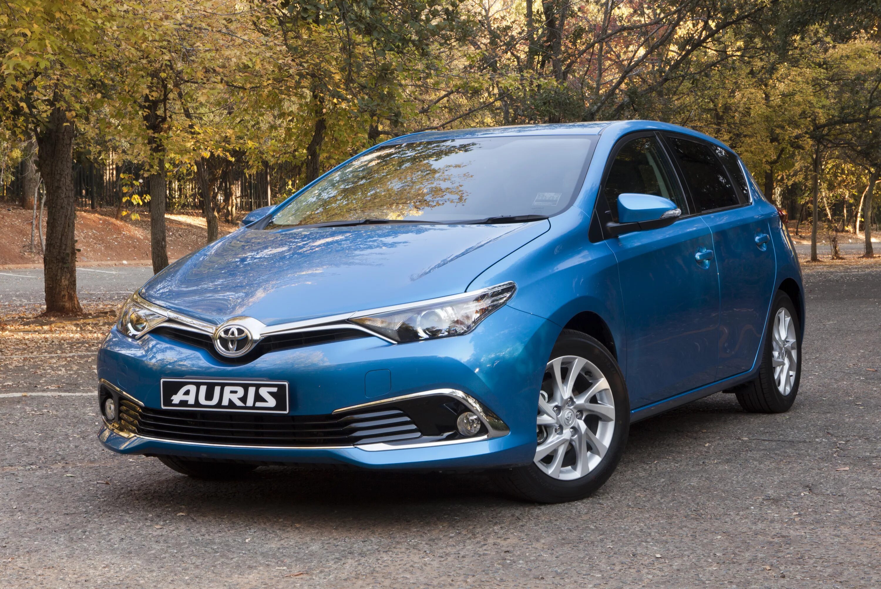 Toyota auris 1.6. Тойота аурис 2021. Toyota Auris 1. Тойота аурис 2015. Тойота аурис 2016.