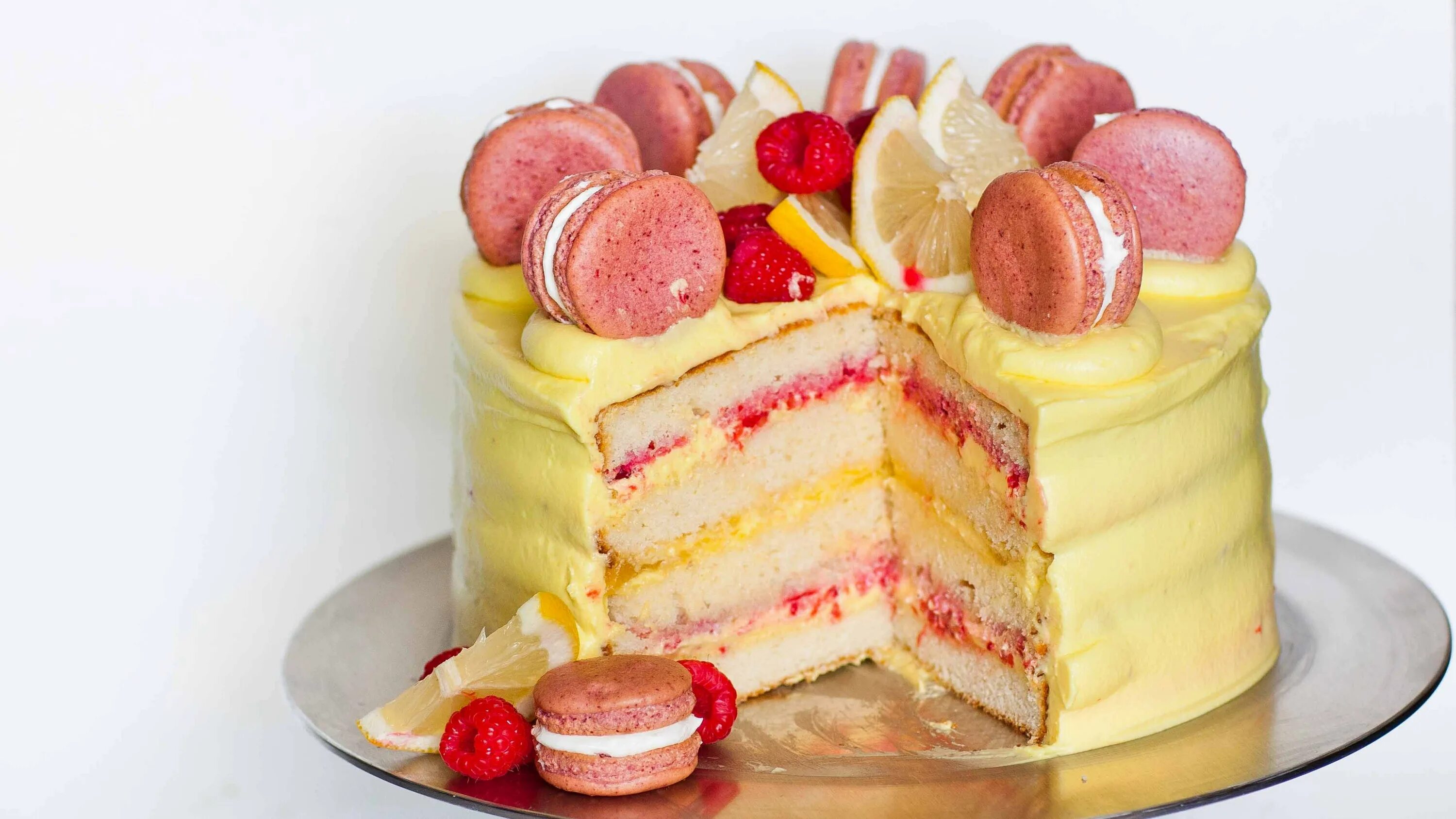 С чем сочетается банан в торте. Торт бкк банан карамель. С чем сочетается банан в торте. Шоколадно-банановый муссовый торт. Облепиховый муссовый торт.