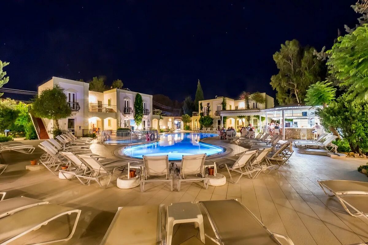 Палома фэмили 3. Bitez kassandra hotel bodrum. Палома фэмили клаб бодрум. Битез гарден лайф. Paloma family club 3.