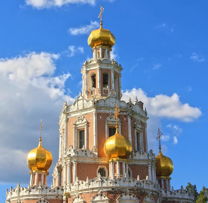 Церковь покрова в филях какой тип. Церковь покрова в филях. церковь покрова в филях близ москвы. церковь покрова в филях 17. церковь покрова в филях стиль.
