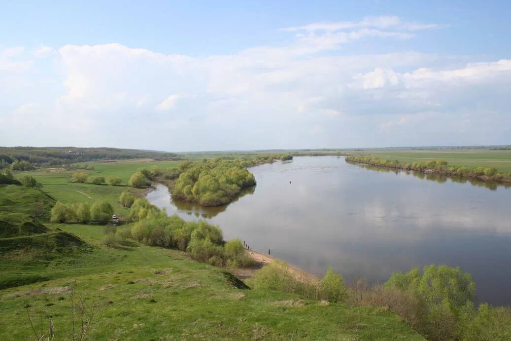 Погода в алпатьево. Алпатьево Луховицкий район. Алпатьево река Ока. Алпатьево (село). Пляж Алпатьево Луховицкий район.