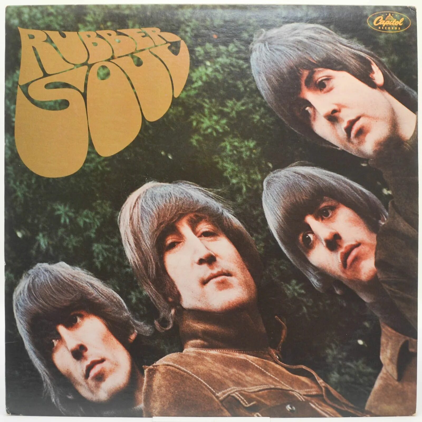 Альбом битлз rubber soul. Битлз раббер соул. Rubber soul резиновая душа битлз. Rubber soul the beatles обложка. Rubber soul резиновая душа битлз.