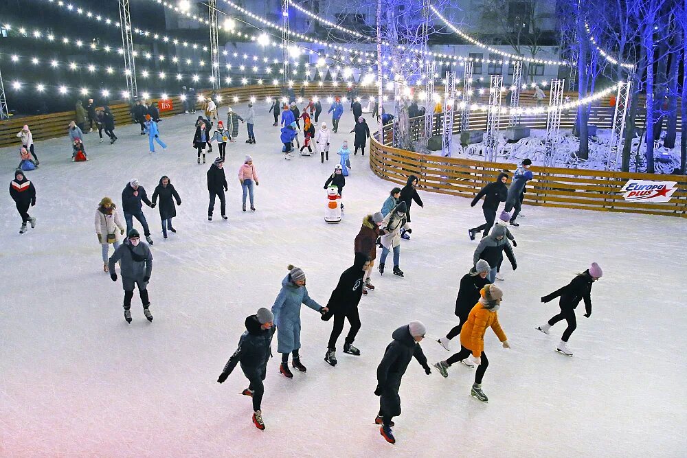 Куда сходить в петербурге в праздники. Каток коньки. зимние развлечения в санкт петербурге. каток в санкт-петербурге 2025 год. каток основной.