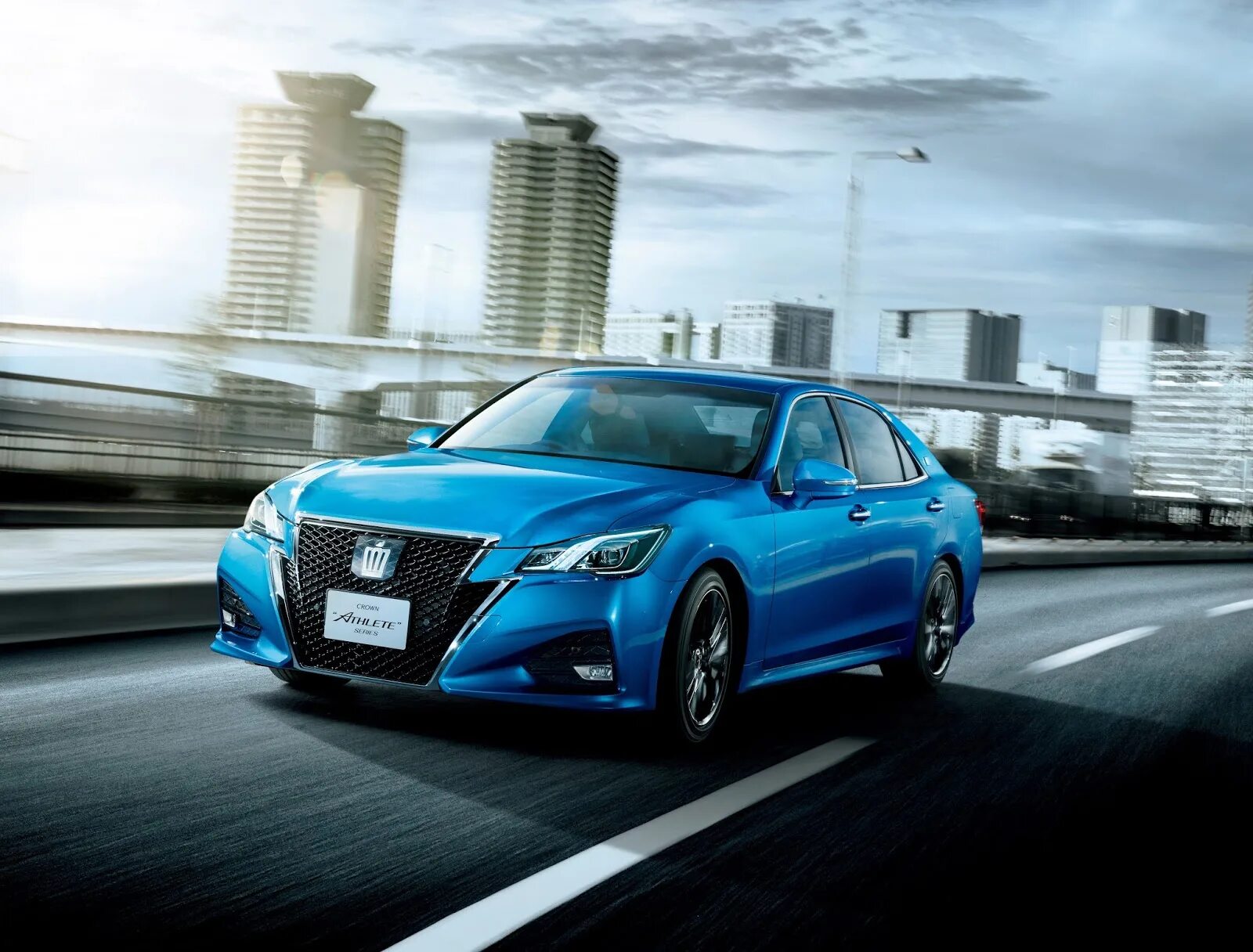 Crown sport. Тойота Краун 2021. Toyota Crown athlete. Toyota Crown athlete 2016. Toyota Crown athlete 2015.
