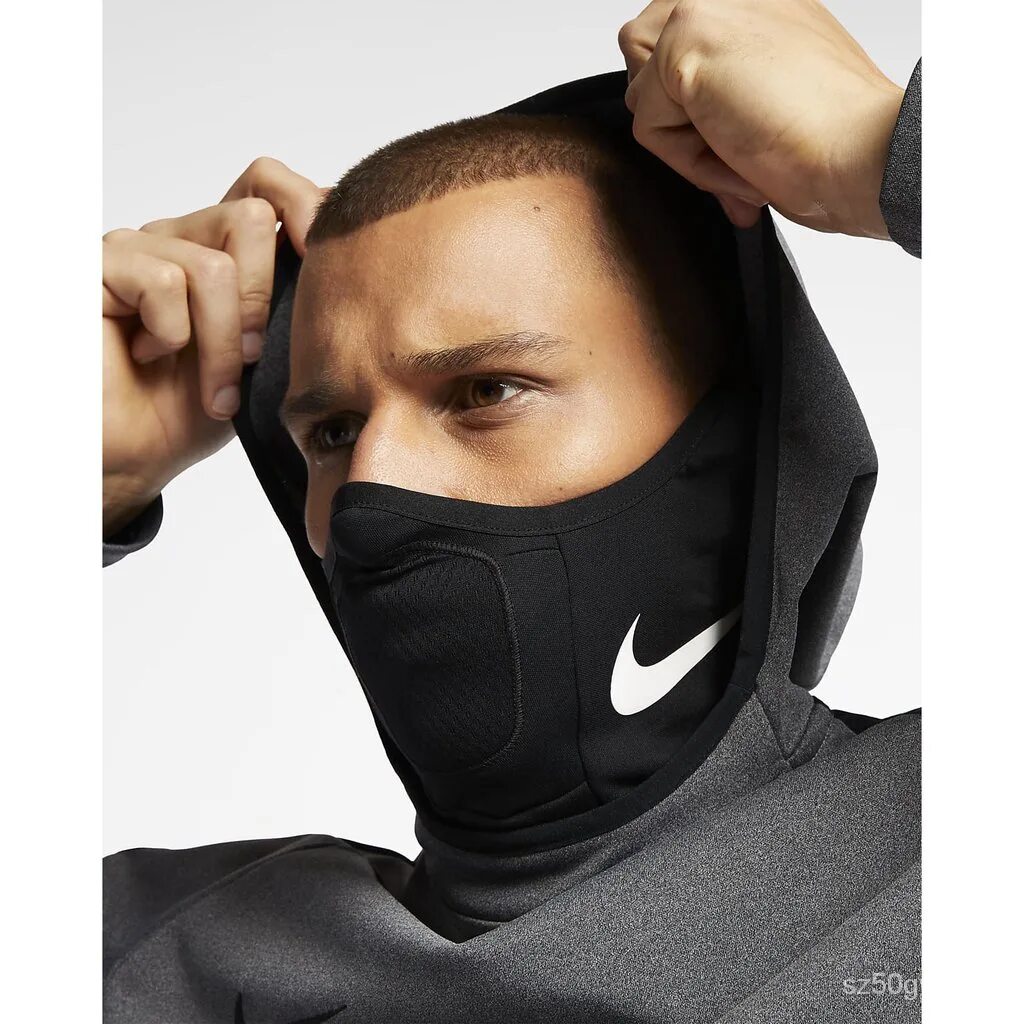 Как называется черная маска. Nike Strike Snood. Nike Strike Snood face Mask. Nike VAPORKNIT Strike Snood. Nike Strike Snood Dri-Fit face Mask.