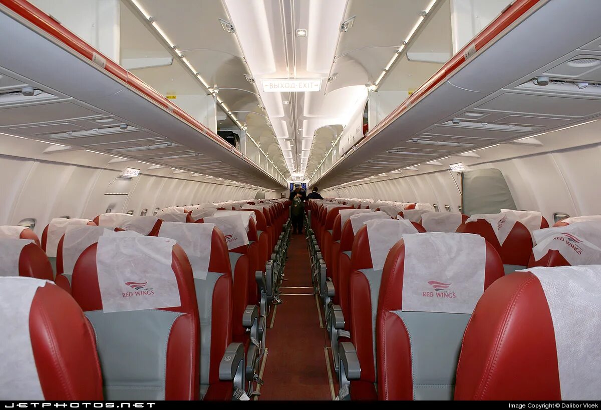 Боинг 777 ред Вингс. Red Wings 777-200 салон. A320 Red Wings. Боинг 777 ред Вингс салон.