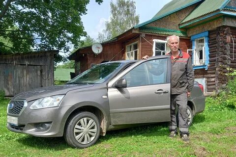 На шоссе машина дедушки расходует 6.5 литров