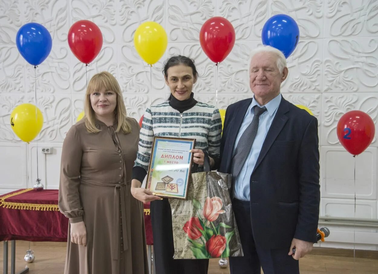 Фестиваль детского творчества среди детей инвалидов 2023 ставрополь. Творческие коллективы самодеятельности мариуполь. Зенкова кумц краснодар. Народное творчество и молодежь. Кумц краснодарский край.