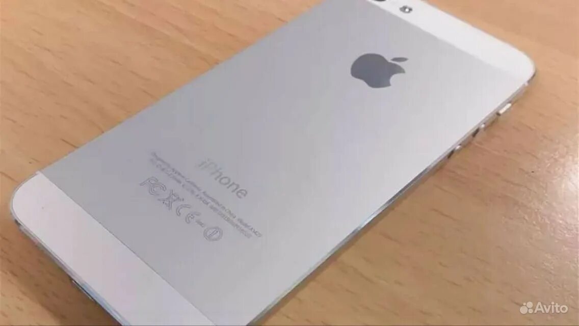 Авито белый работа. Iphone 5s белый. айфон 5 u2. айфон 5 белый 4к. iphone 5s белый фото.