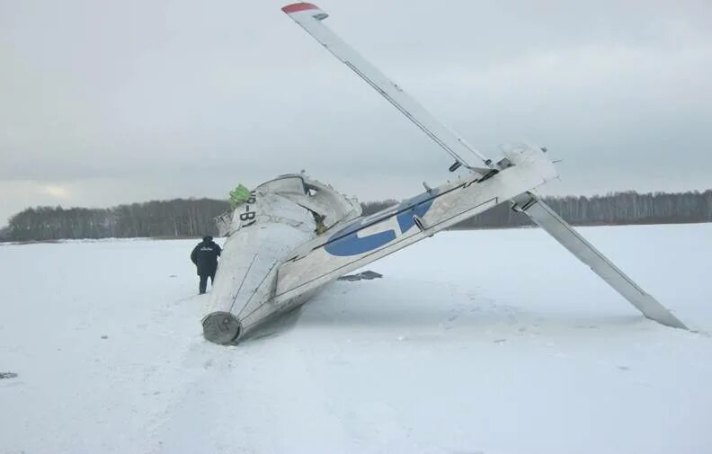 Катастрофа atr 72 под тюменью. Атр 72 тюмень авиакатастрофа. крушение самолета тюмень сургут 2012.
