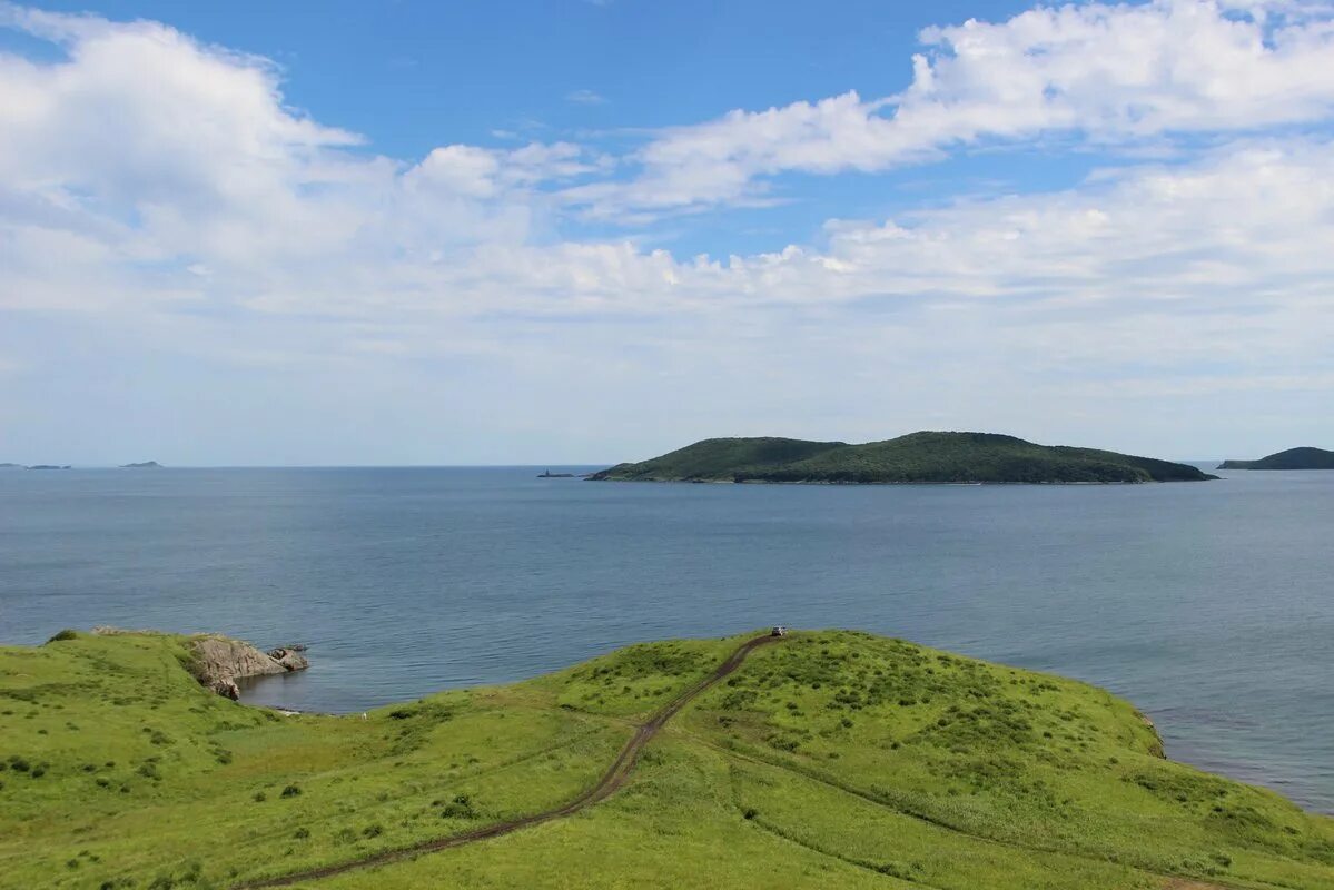 Поселок славянка хасанский район. Славянка приморский край. Приморье поселок славянка. Посёлок городского типа славянка приморский край. Владивосток остров славянка.