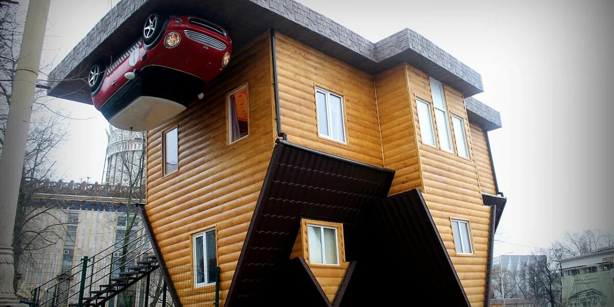 Inside the amazing UPSIDE-DOWN house that tourists can't get enough of Daily Mai