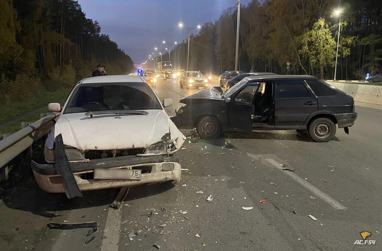 Попали в аварию когда гоняли на машинах