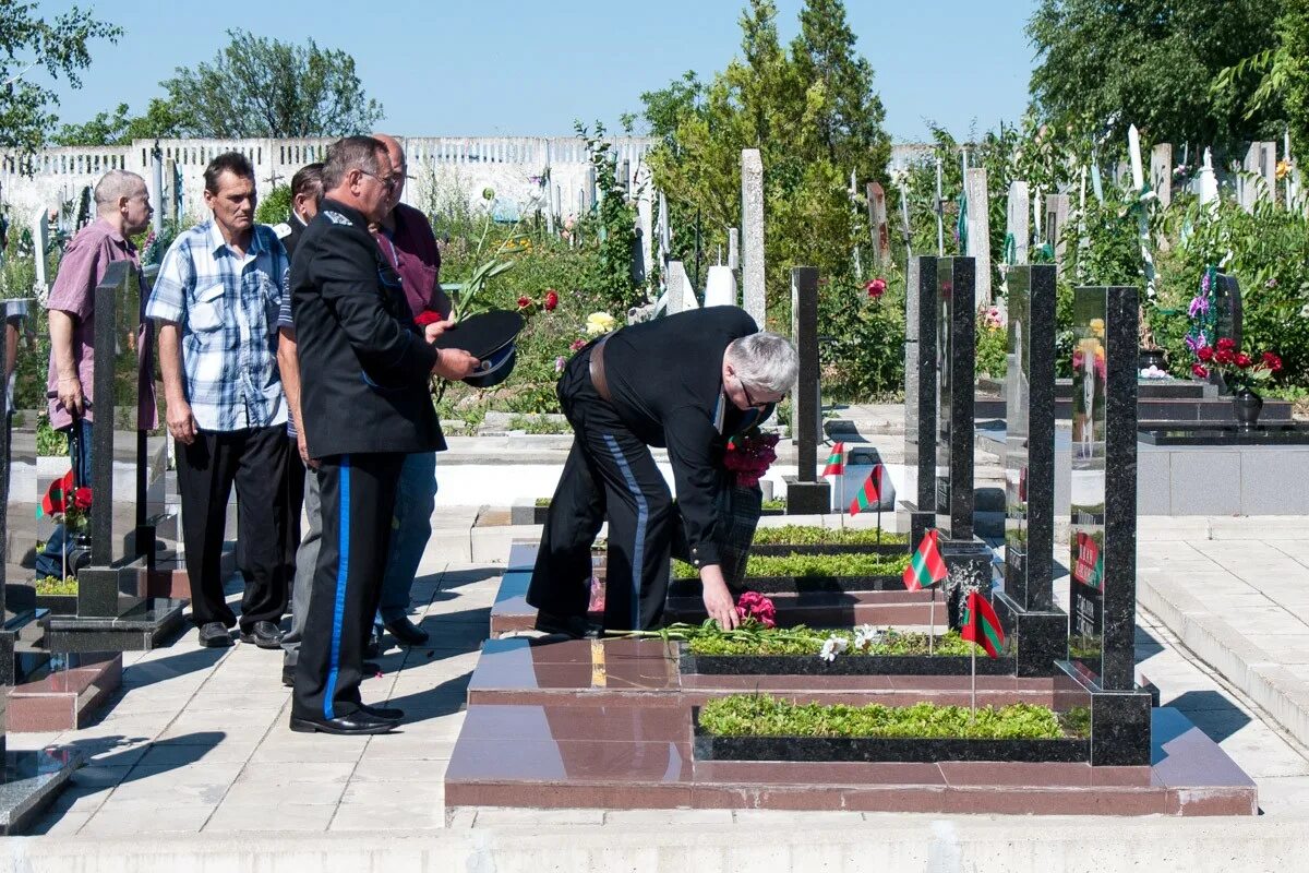 Борисовское кладбище Бендеры. Борисовское кладбище ПМР. Борисовское кладбище Москва. Борисовское кладбище похороненные на борисовском кладбище