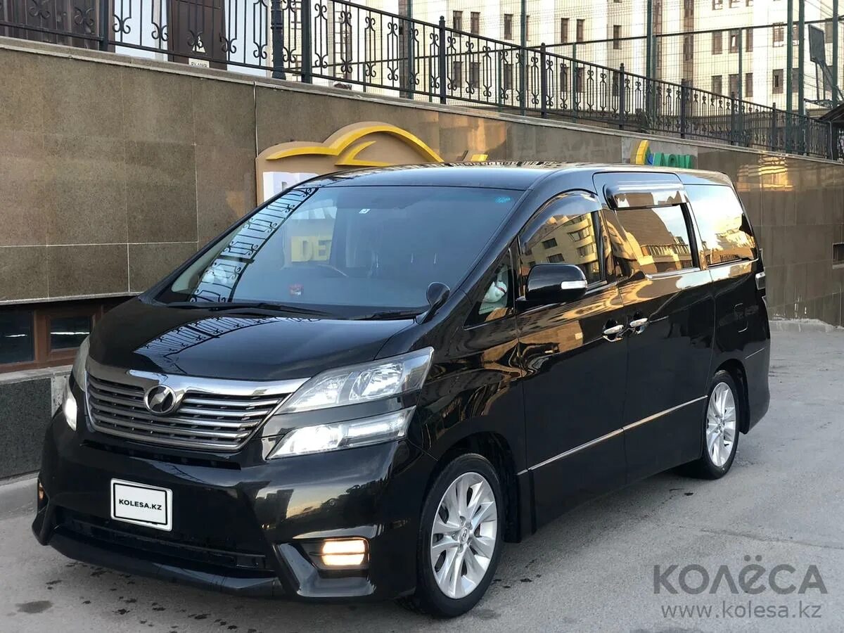 Toyota alphard 2010. Тойота альпхард 2010. Стекло на фару. Toyota alphard 2010 3. Альфард 2010г.